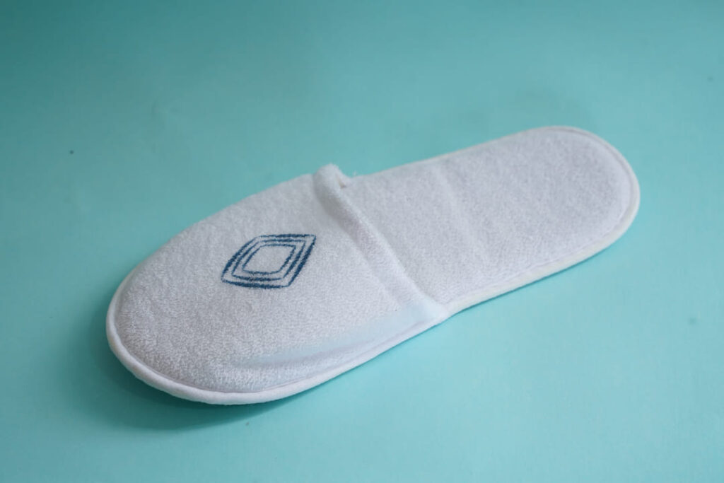 sandal spon hylet hotel